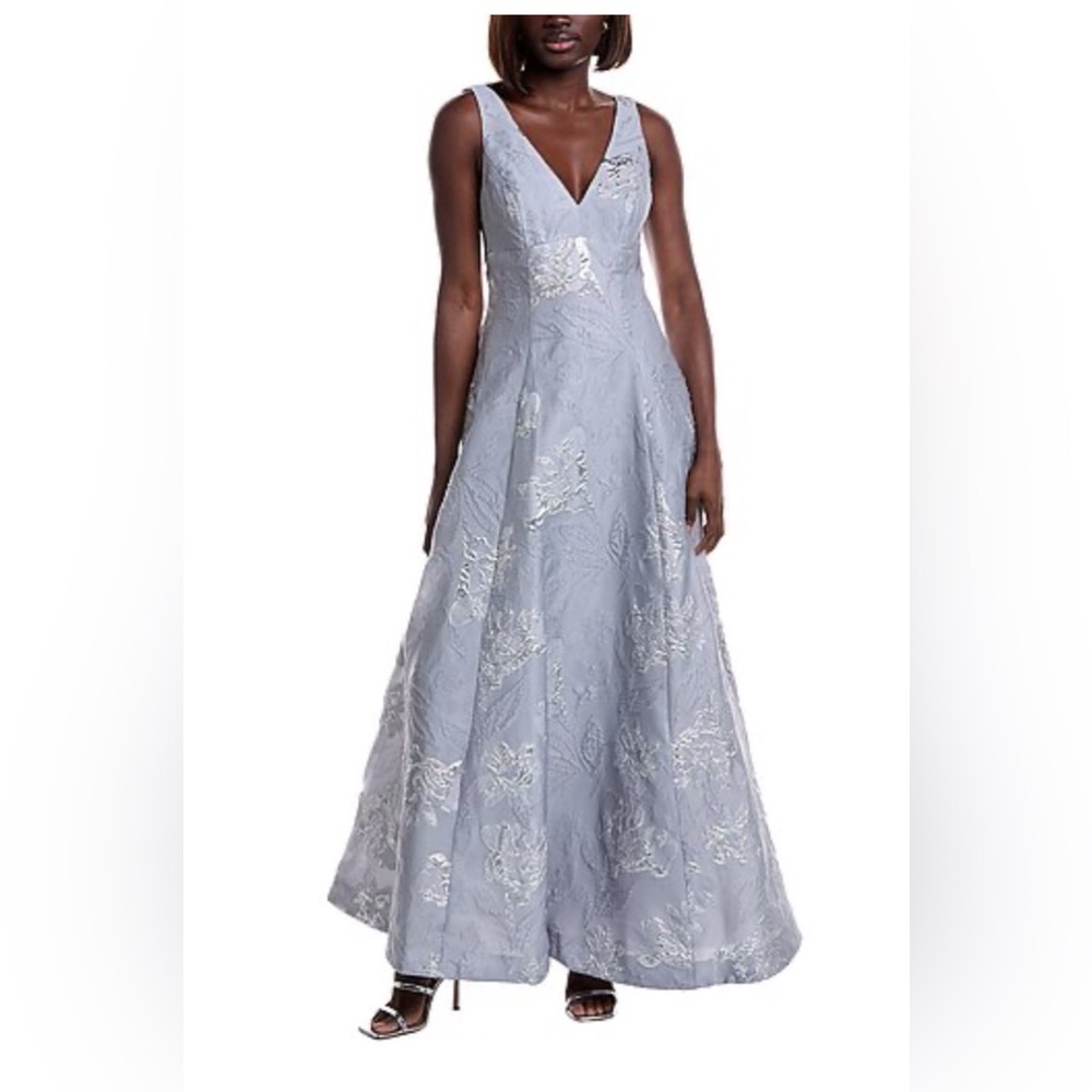 NWT Monique Lhuillier Madeline Jacquard Gown